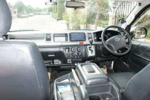 Mietwagen Toyota Ventury (14-16) - Foto 6