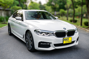 Mietwagen BMW 530e M Sport(19-23) - Foto 1