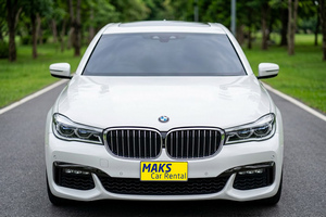 Mietwagen BMW 740 M Sport(19-22) - Foto 3
