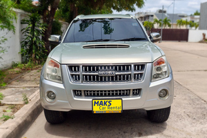 Mietwagen Isuzu MU7 - Foto 1